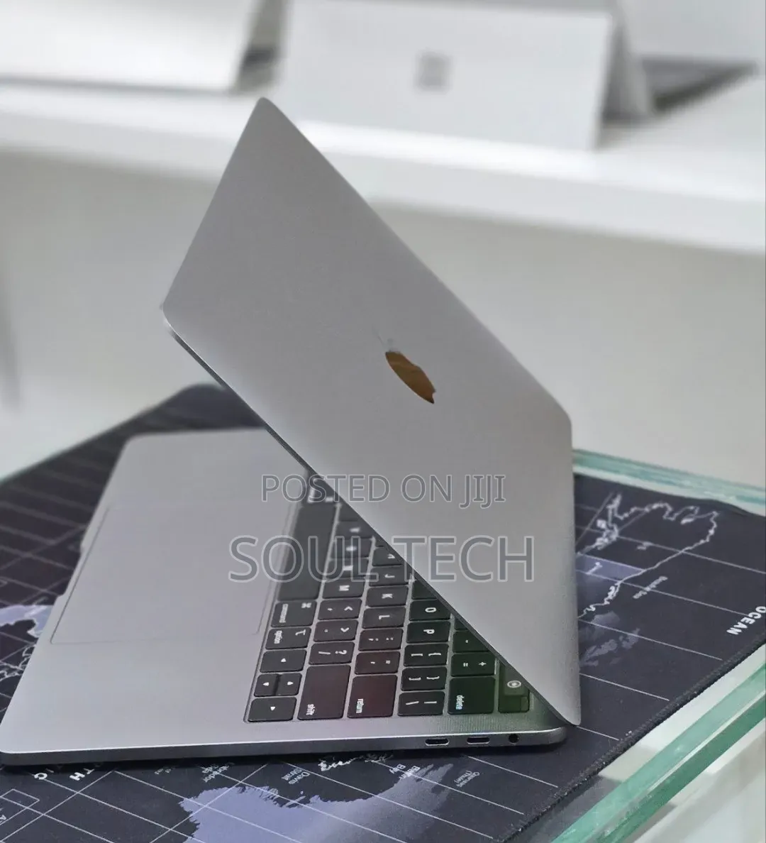 New Laptop Apple MacBook Pro 2021 M1 16GB Apple M1 Pro SSD 512GB