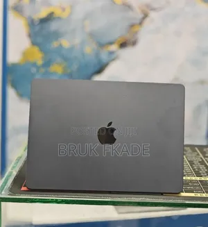 New Laptop Apple MacBook Air 2022 M2 8GB Apple M2 SSD 512GB