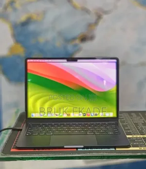 New Laptop Apple MacBook Air 2022 M2 8GB Apple M2 SSD 512GB