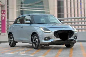 Suzuki Swift 2024 Silver