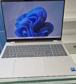 New Laptop HP OmniBook 7 16" 16GB Intel Core i9 SSD 1T