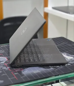 New Laptop Dell Latitude 7420 16GB Intel Core i5 SSD 512GB