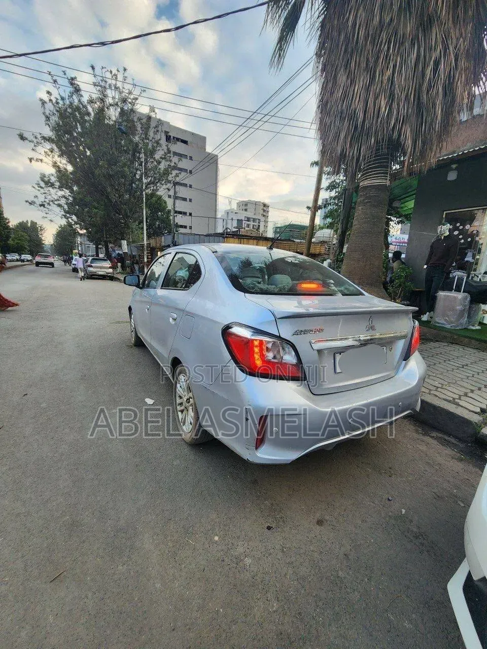 Mitsubishi Attrage 2022 Silver