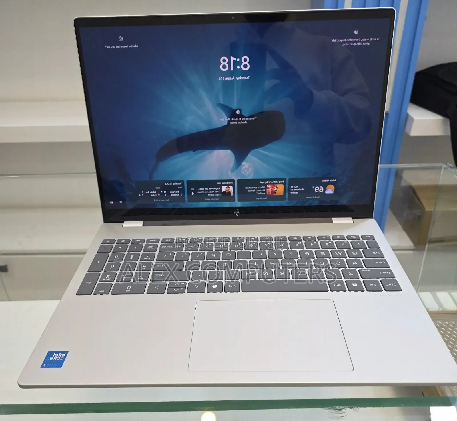 New Laptop HP OmniBook 5 16" 16GB Intel Core i9 SSD 1T