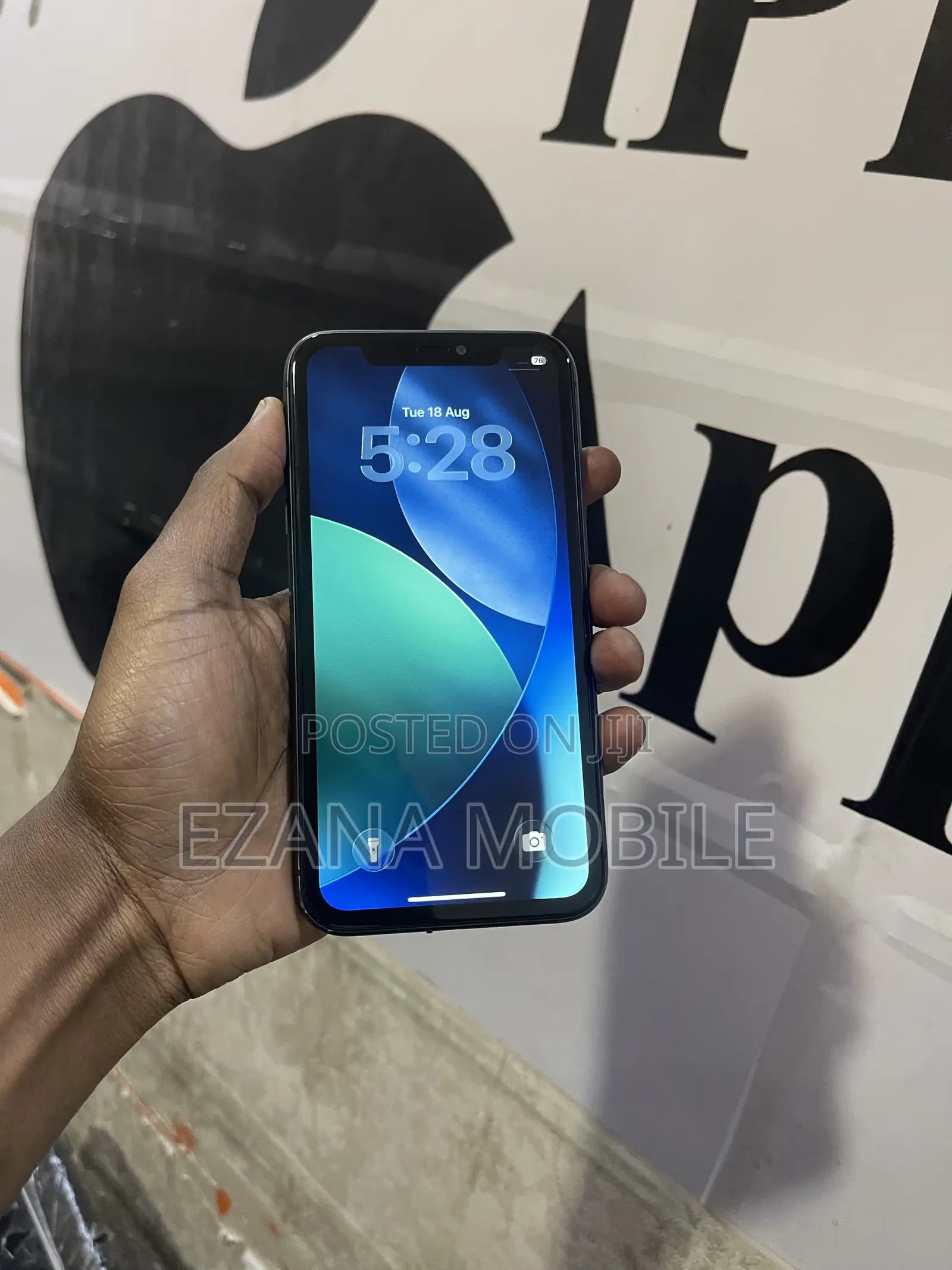 Apple iPhone 11 64 GB Black