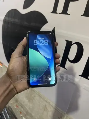 Apple iPhone 11 64 GB Black