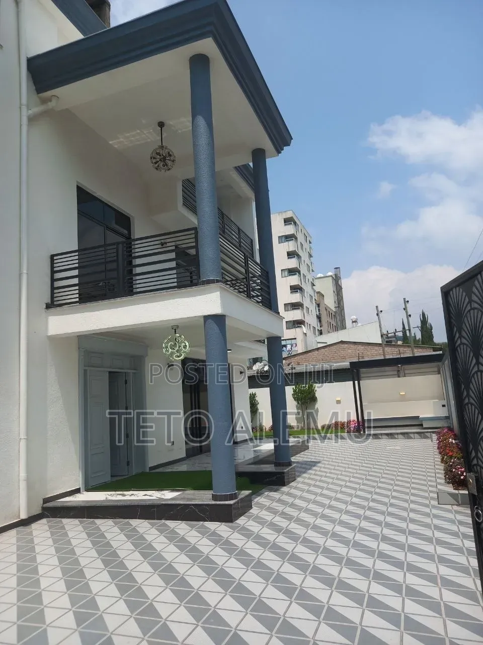 8bdrm House in 🏡🔥 የሚሸጥ ሌግዠሪ መኖሪያ ቤት, Bole for sale