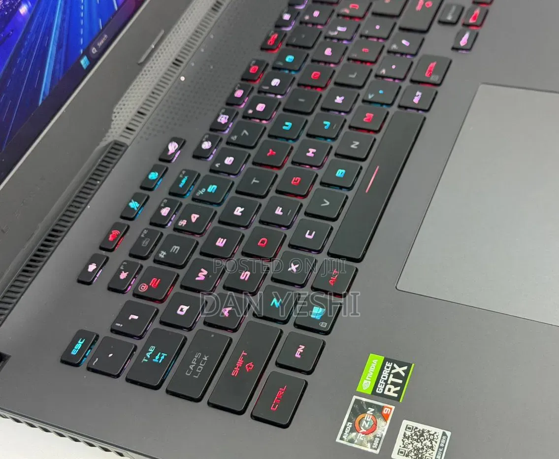 New Laptop Asus ROG Strix G17 16GB AMD Ryzen 9 SSD 1T