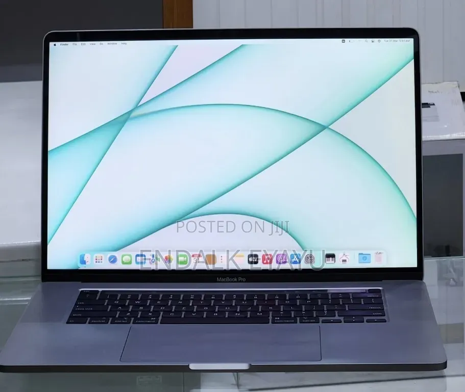 New Laptop Apple MacBook Pro 2019 64GB Intel Core i9 SSD 512GB