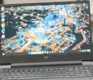 New Laptop HP Victus 15 16GB AMD Ryzen 5 SSD 512GB