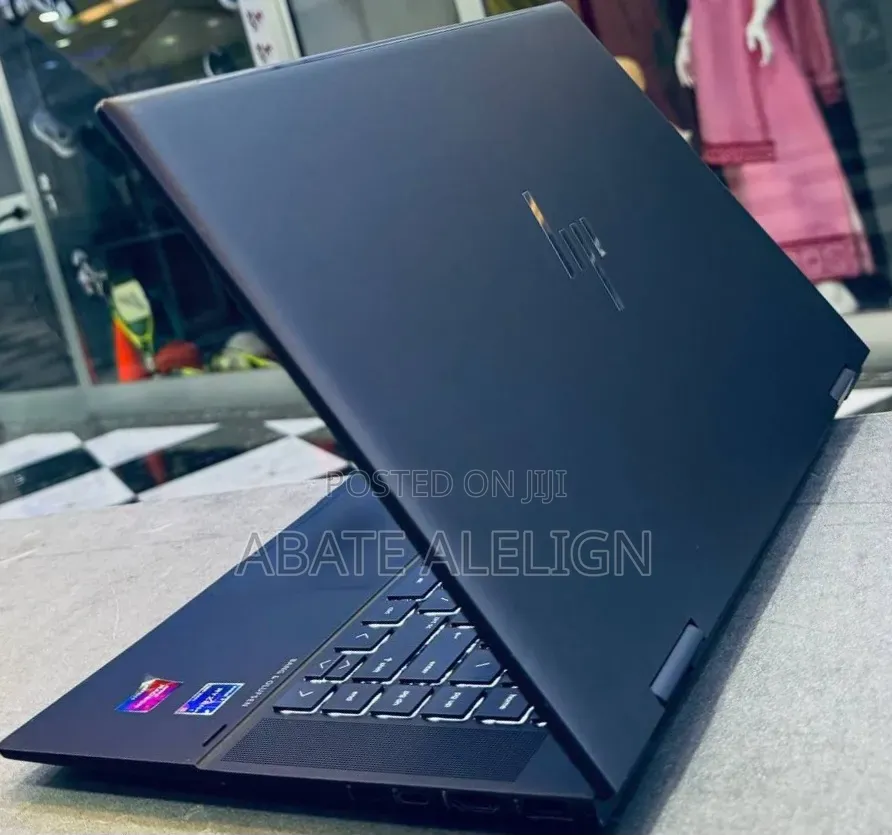 New Laptop HP Envy x360 24GB AMD Ryzen 5 SSD 256GB