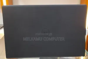 New Laptop Dell Inspiron 15 3530 8GB Intel Core i5 SSD 512GB