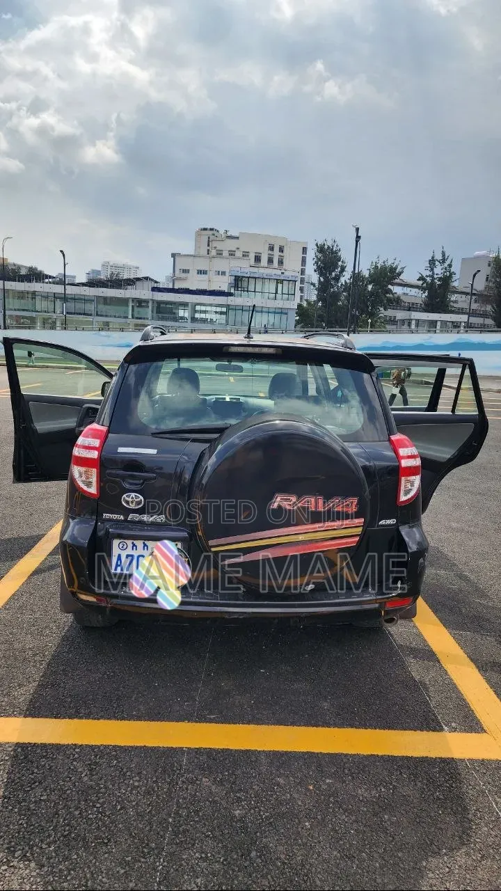 Toyota RAV4 2009 Black
