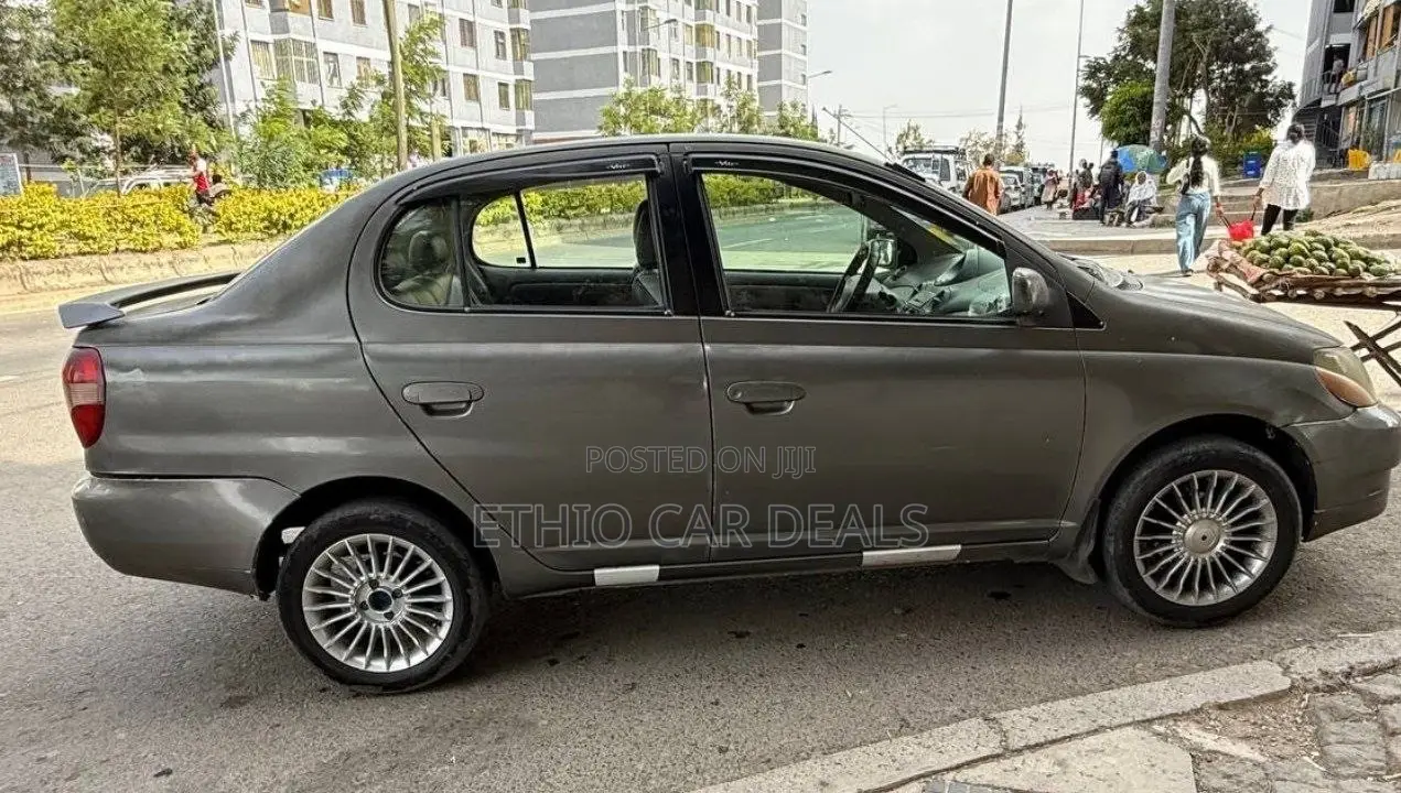Toyota Platz 2001 Matt Black