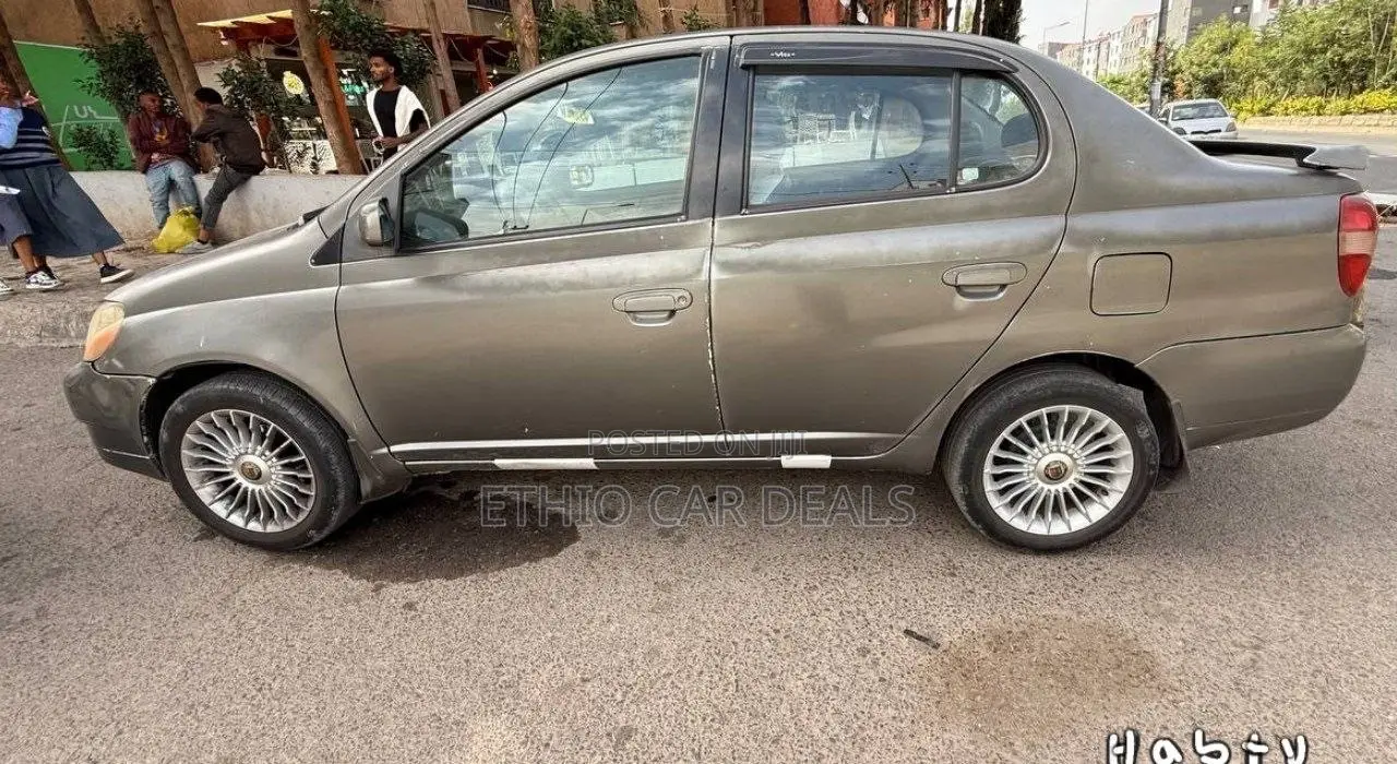 Toyota Platz 2001 Matt Black