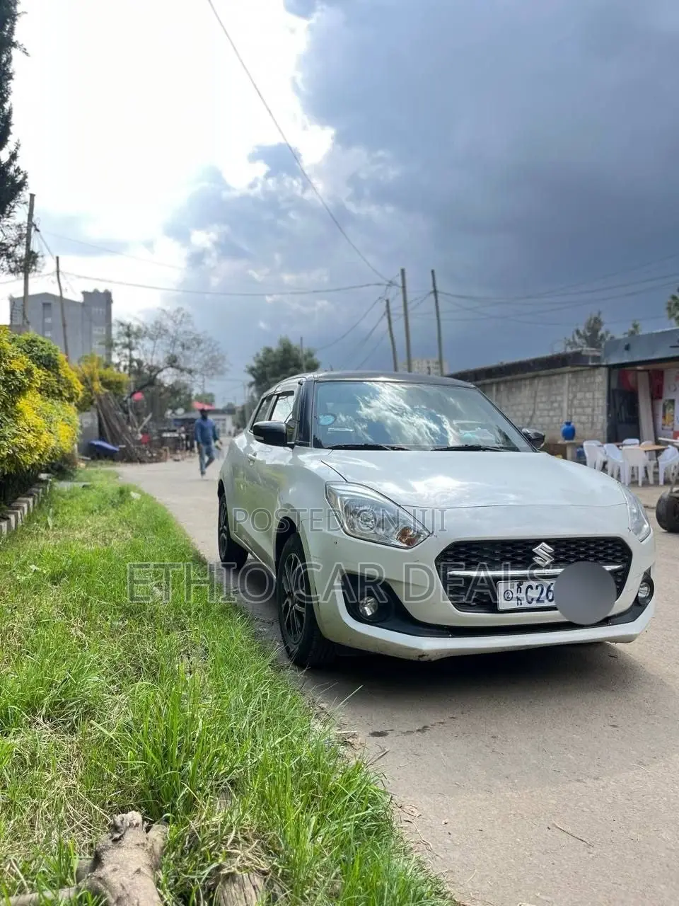 Suzuki Swift 2022 White