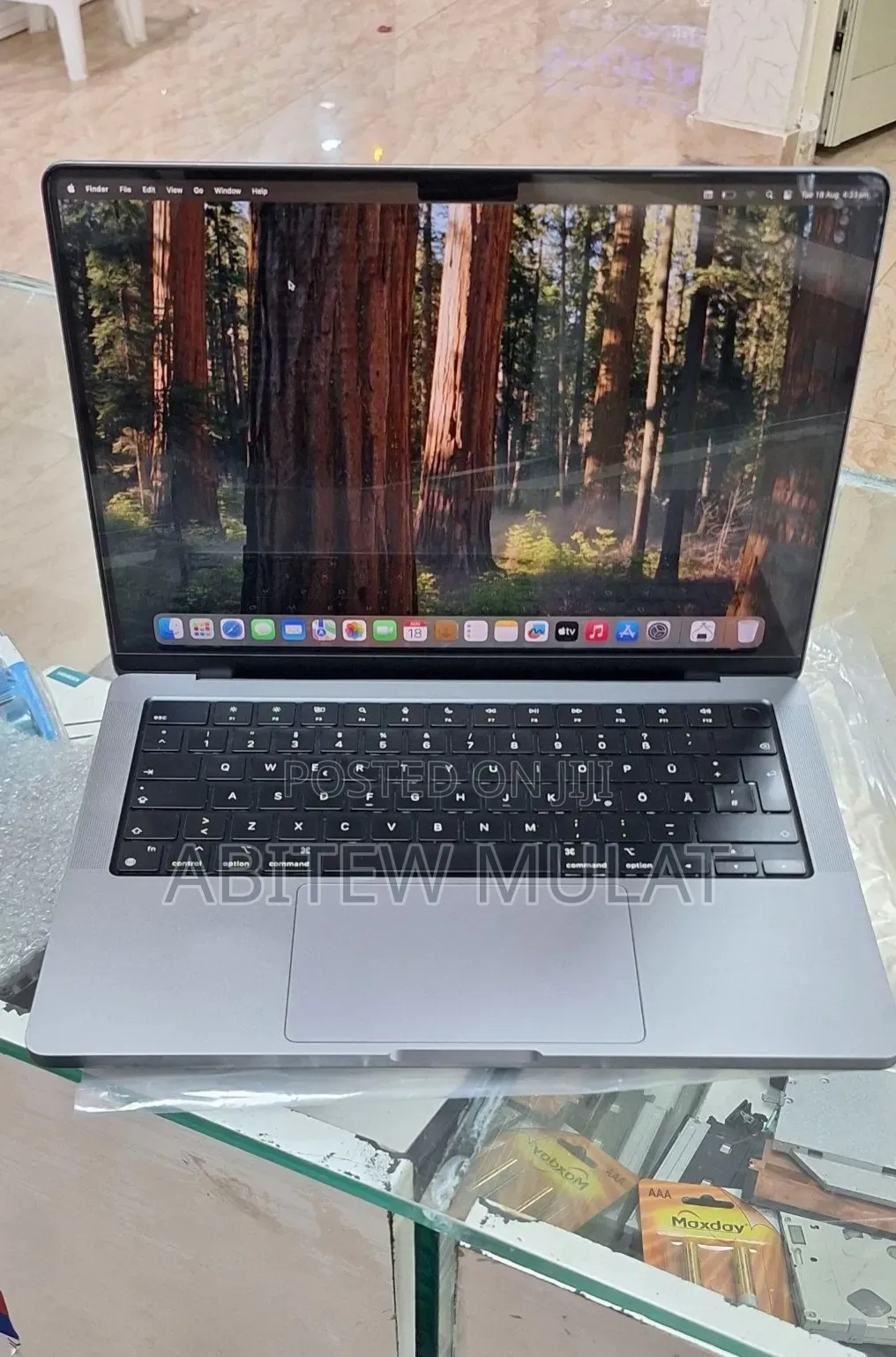 New Laptop Apple MacBook Pro 2021 M1 32GB Apple M1 Pro SSD 1T