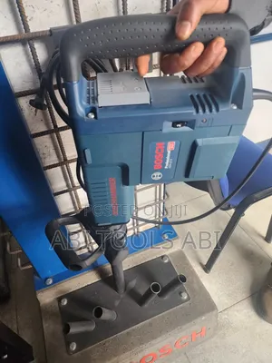 Bosch GSH 11 E Demolition Hammer