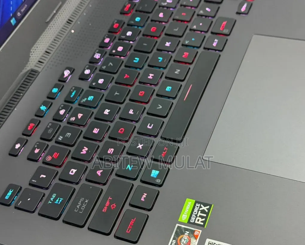 New Laptop Asus ROG Strix G17 16GB AMD Ryzen 9 SSD 1T