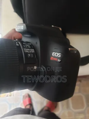 Canon Rebel T7
