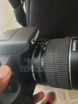 Canon Rebel T7