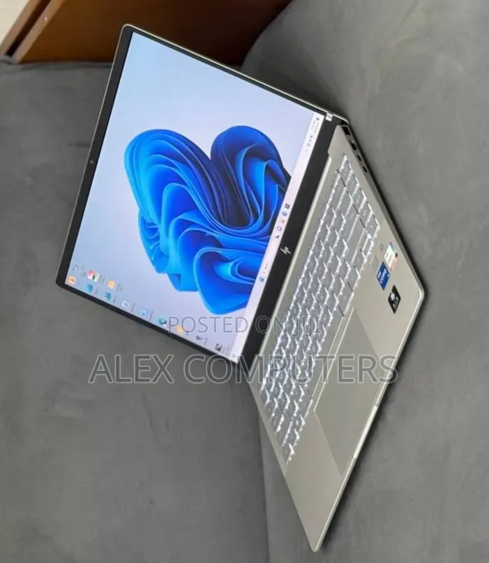 New Laptop HP Pavilion 15 16GB Intel Core i7 SSD 1T