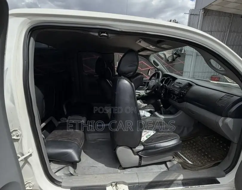 Toyota Tacoma 2005 White
