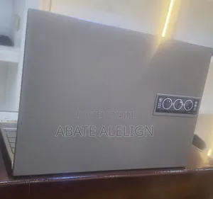 New Laptop Asus Zenbook 14 16GB Intel Core i7 SSD 512GB