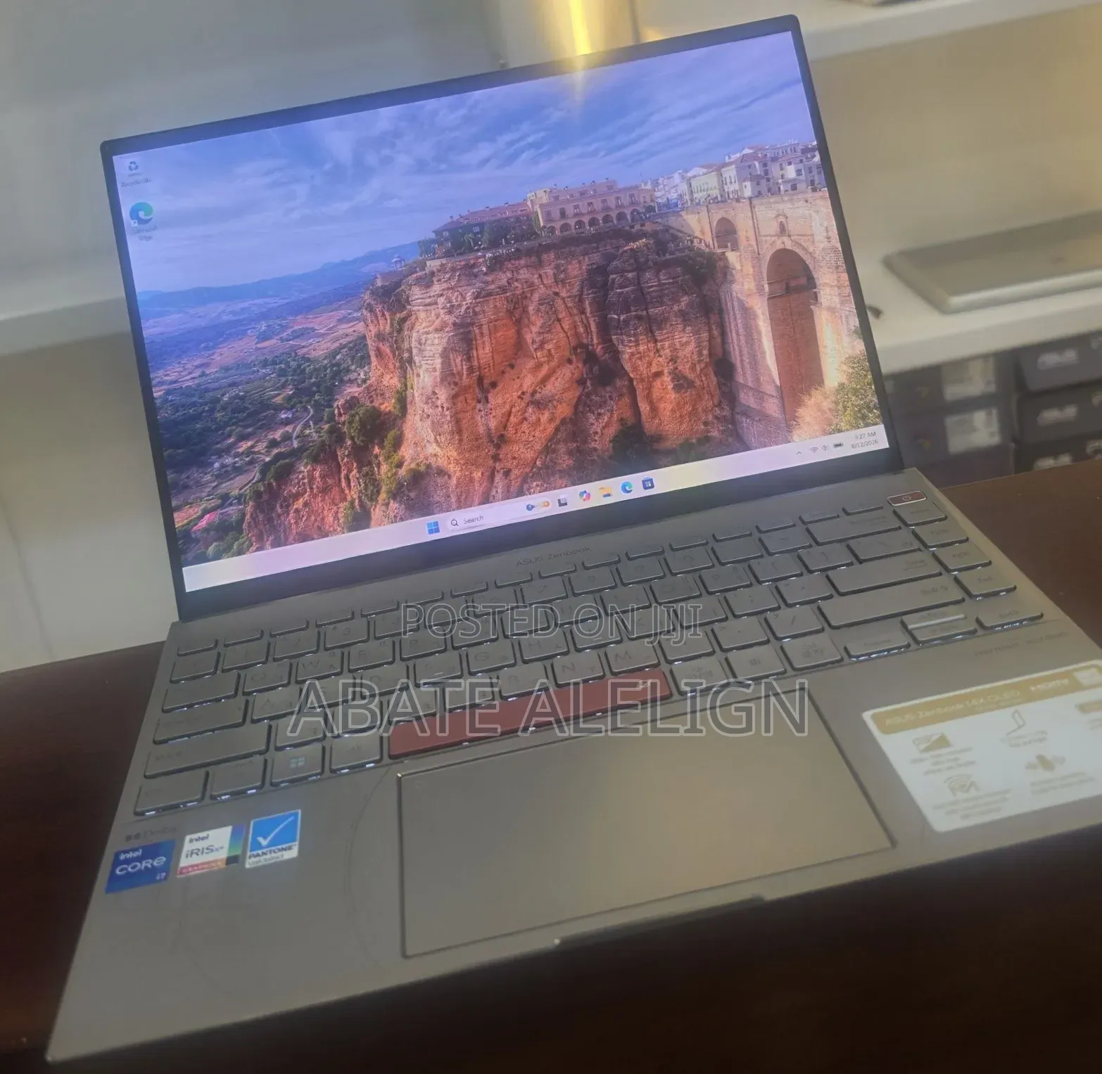 New Laptop Asus Zenbook 14 16GB Intel Core i7 SSD 512GB
