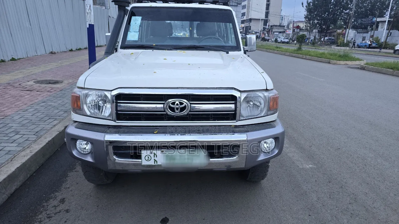 Toyota Land Cruiser 2014 White