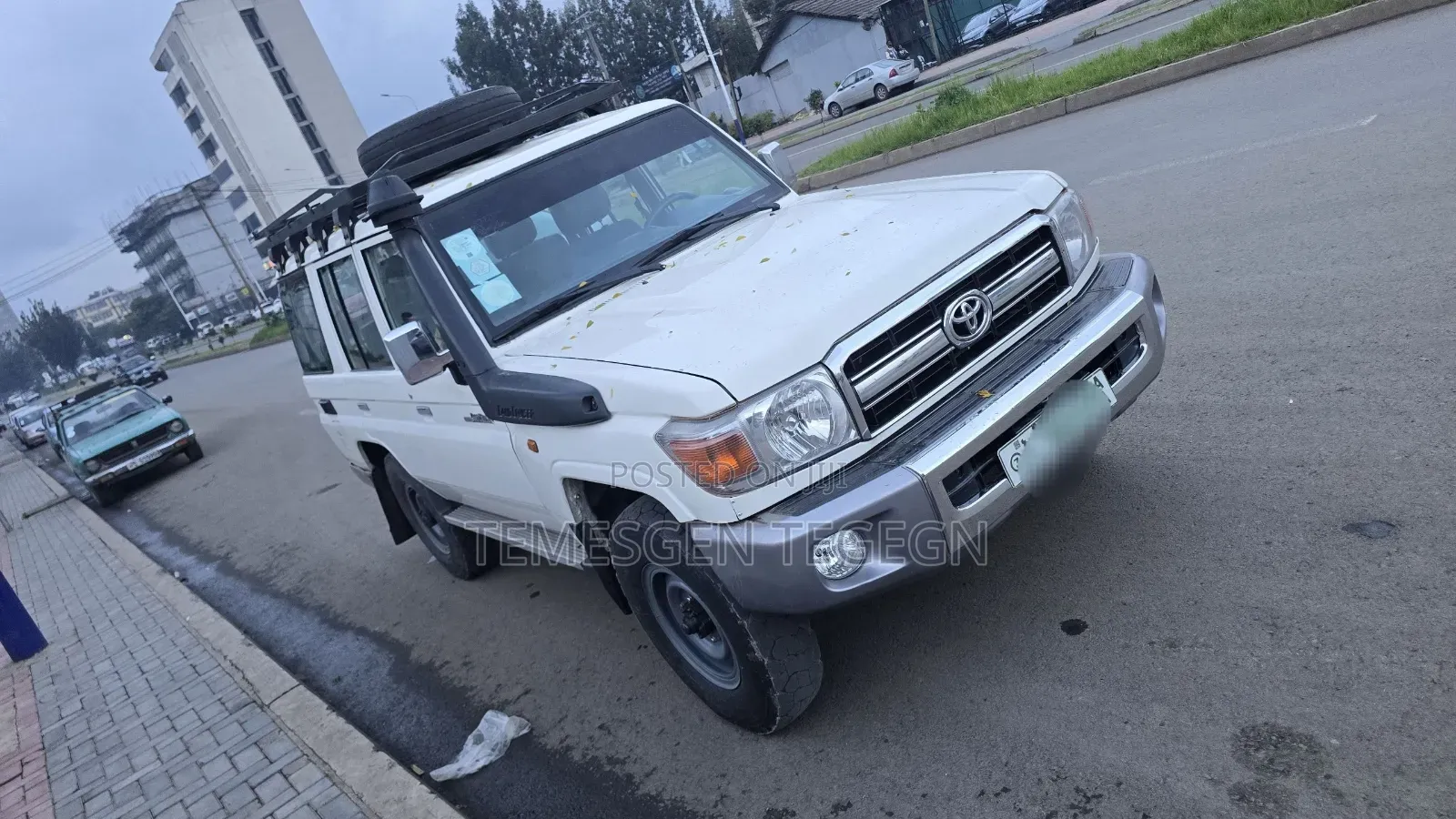 Toyota Land Cruiser 2014 White