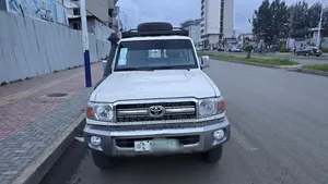 Toyota Land Cruiser 2014 White