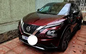 Nissan Juke 2021 Red