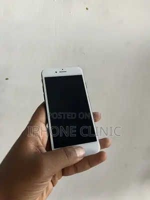 Apple iPhone 7 32 GB Black