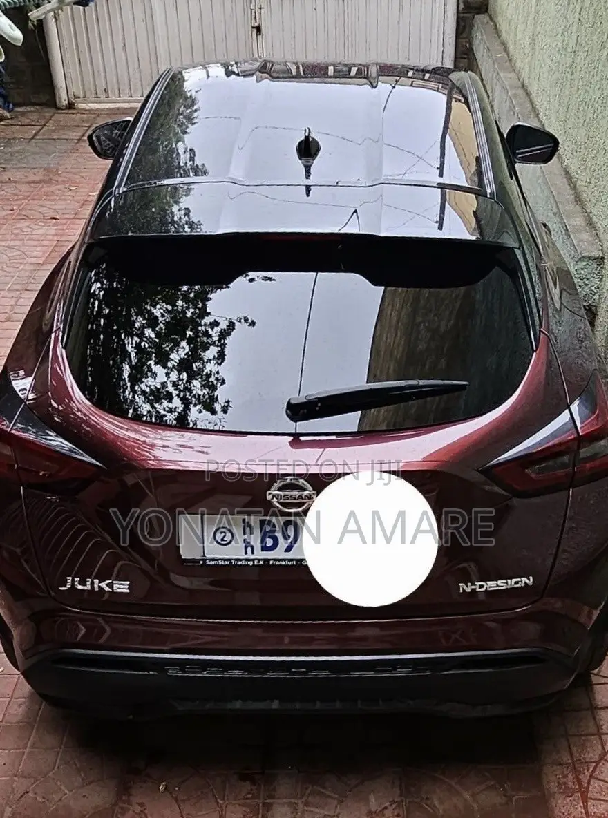 Nissan Juke 2021 Red