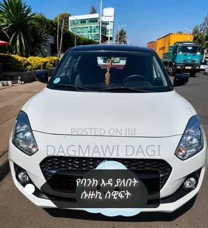 Suzuki Swift 2022 White