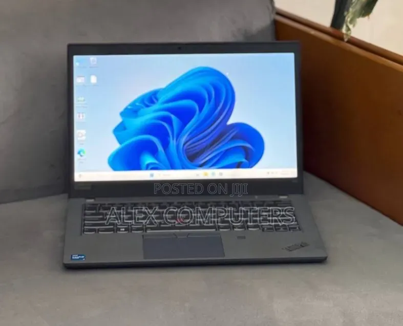 New Laptop Lenovo ThinkPad T14 16GB Intel Core i5 SSD 512GB