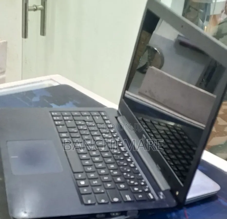 New Laptop Asus E402SA 4GB Intel Core 2 Quad SSD 32GB