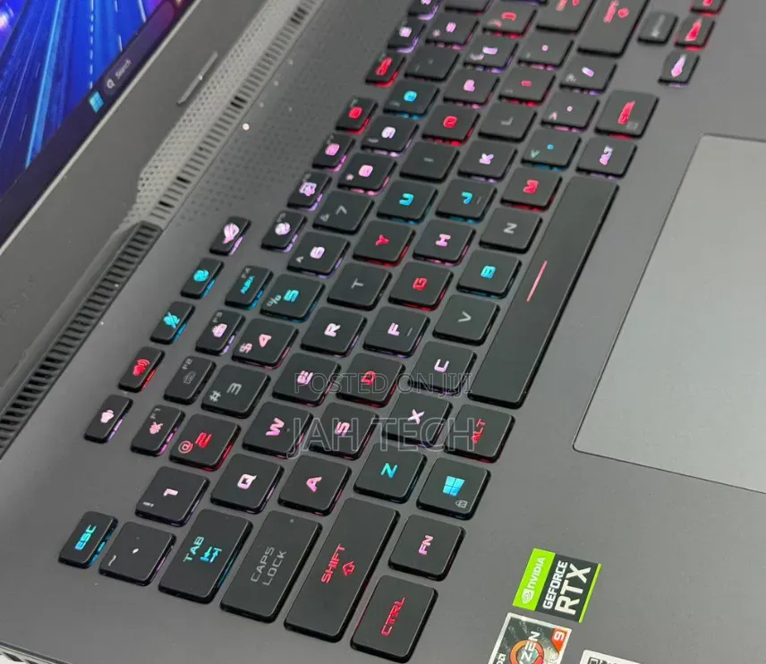 New Laptop Asus ROG Strix G17 16GB AMD Ryzen 9 SSD 512GB