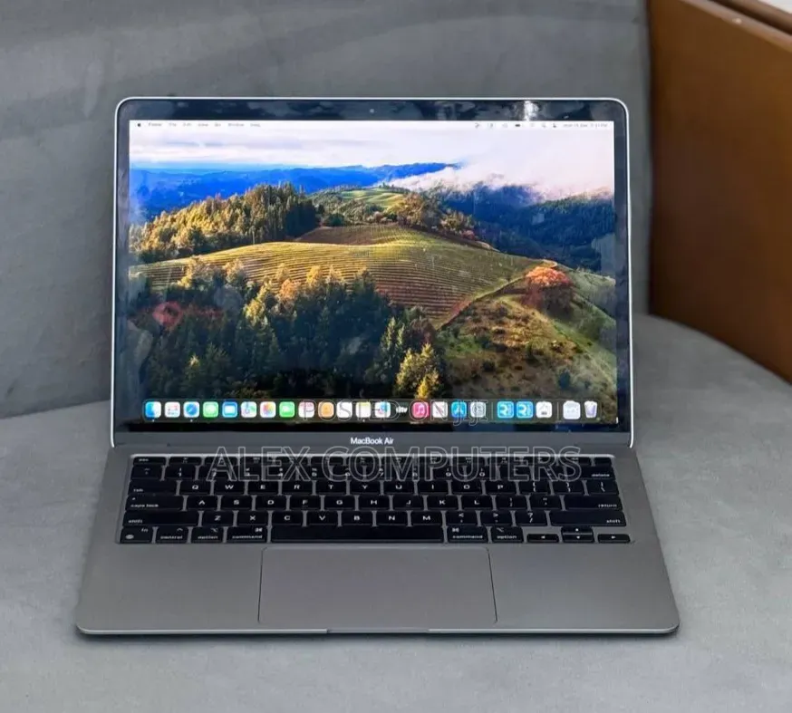 New Laptop Apple MacBook Air 2020 M1 8GB Apple M1 SSD 256GB