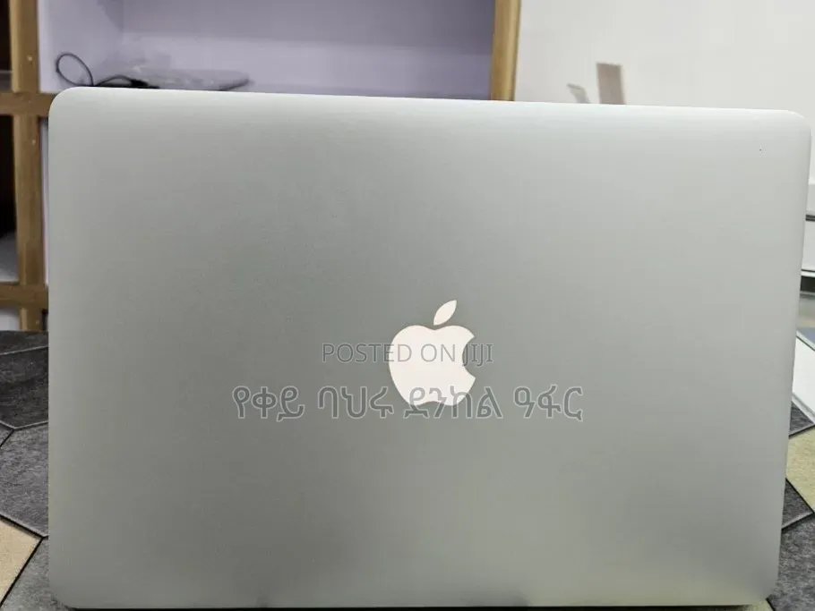 New Laptop Apple MacBook Air 2017 8GB Intel Core i5 SSD 256GB