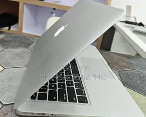 New Laptop Apple MacBook Air 2017 8GB Intel Core i5 SSD 256GB