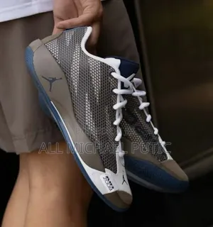 Jordan Luka 77