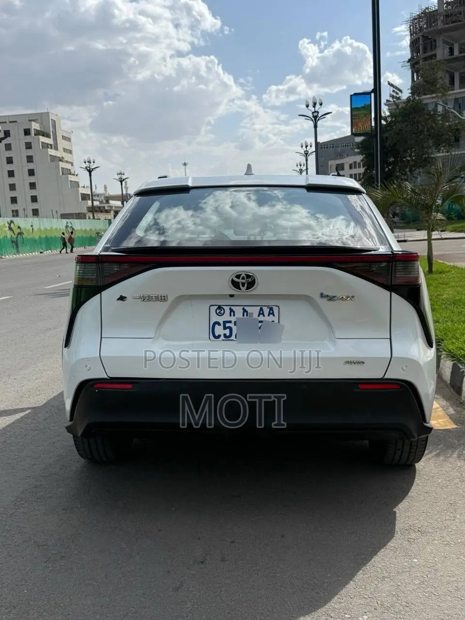 Toyota bZ4X 2022 White
