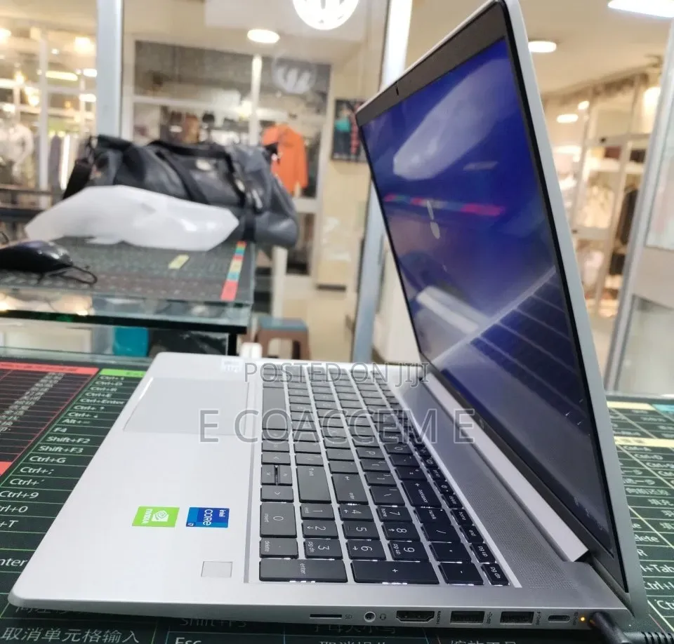 New Laptop HP 16GB Intel Core i7 SSD 512GB
