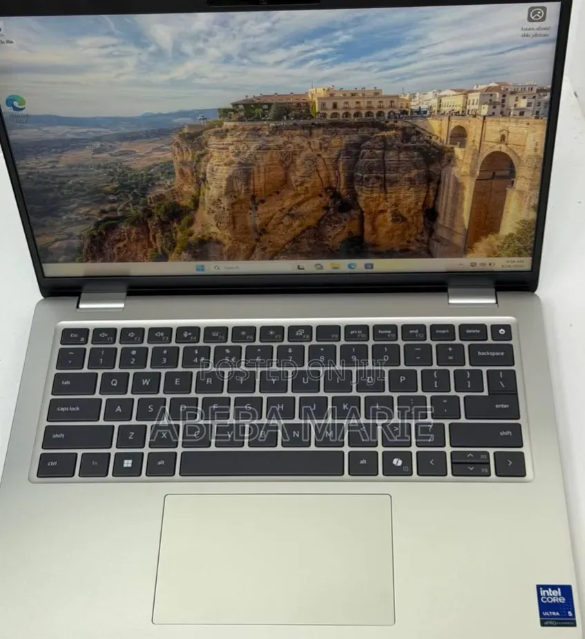 New Laptop Dell Pro 14 16GB Intel Core i7 SSD 512GB