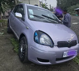 Toyota Vitz 2004 Pearl