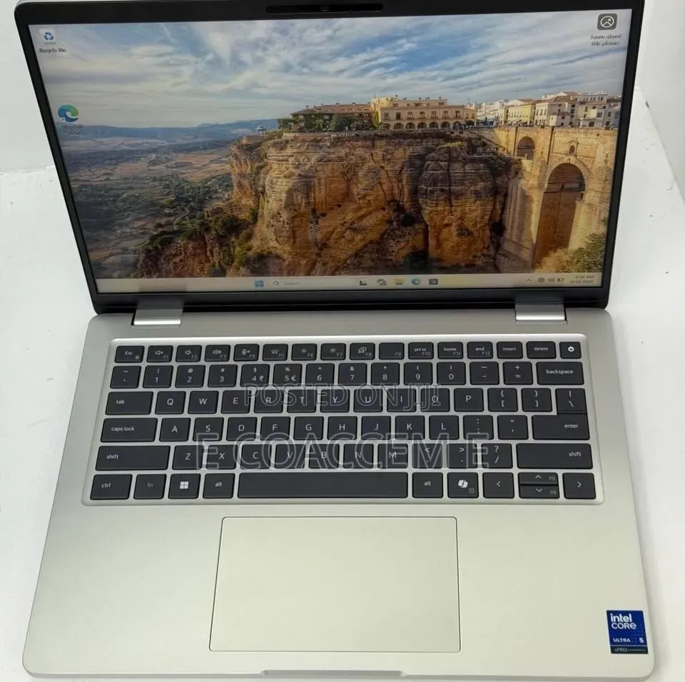 New Laptop Dell Inspiron 14 Plus 7420 16GB Intel Core Ultra 5 SSD 512GB