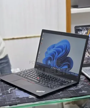 New Laptop Lenovo ThinkPad T14 16GB Intel Core i7 SSD 512GB
