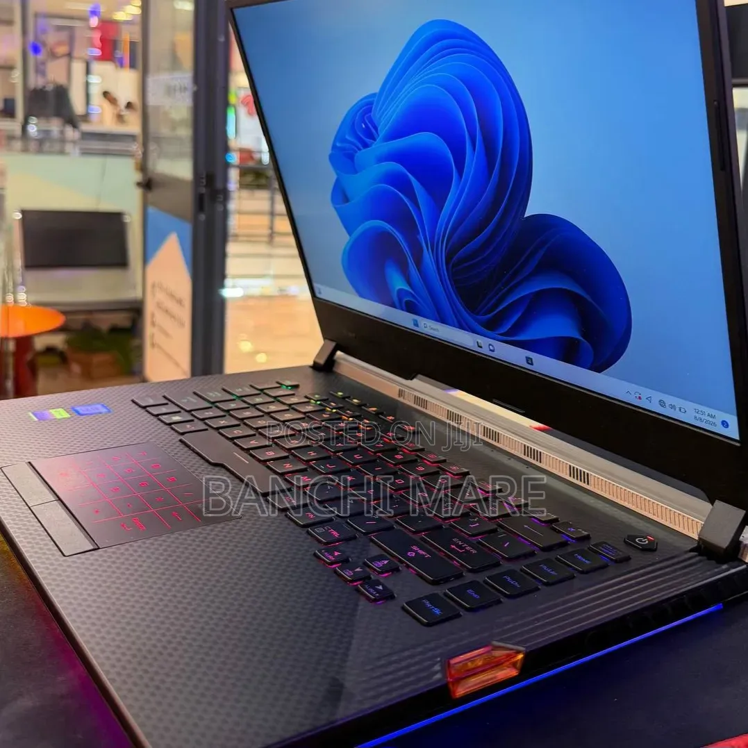 New Laptop Asus ROG Strix G17 16GB AMD Ryzen 7 SSD 512GB